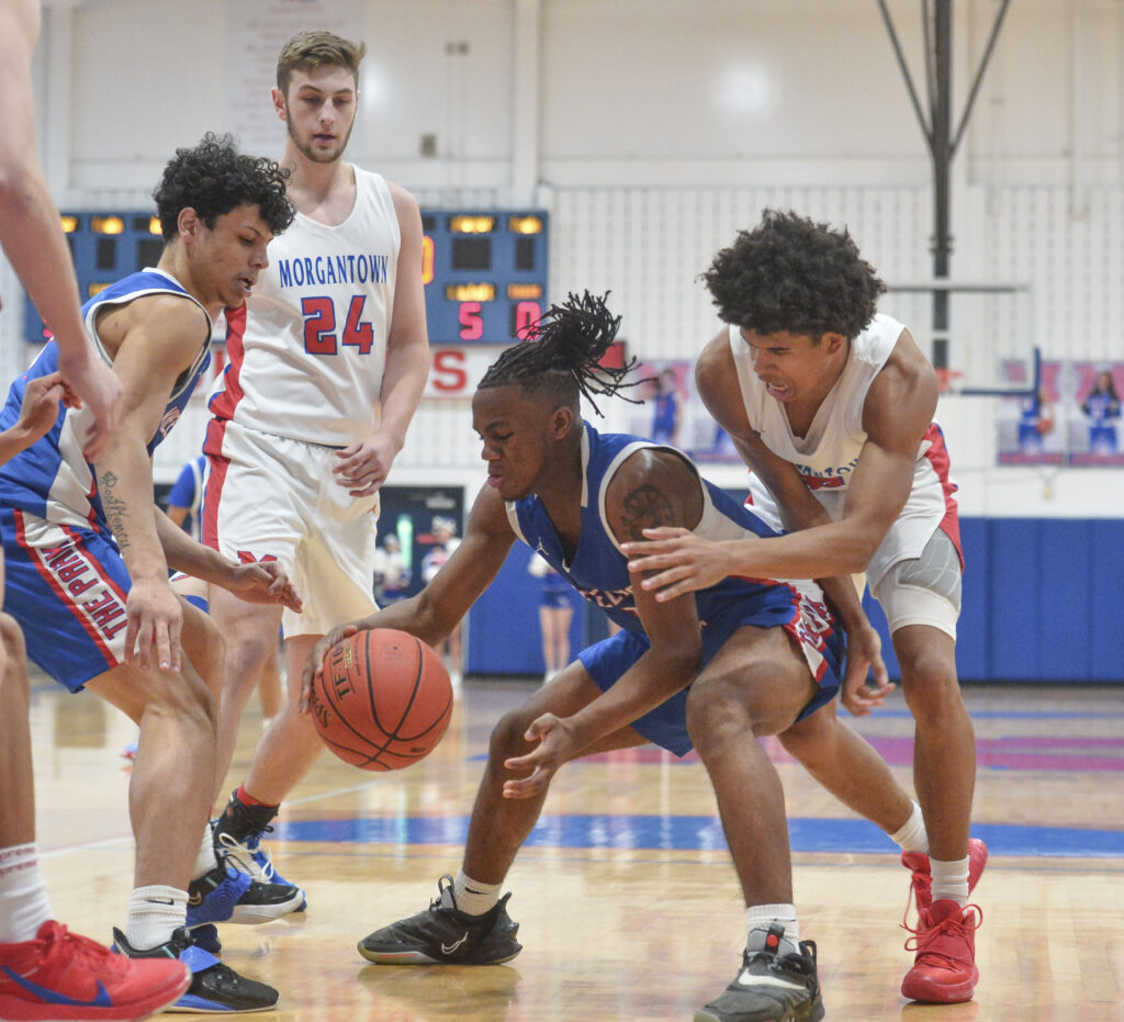 Top-ranked Morgantown High blows past Wheeling Park to advance to regionals  - Dominion Post