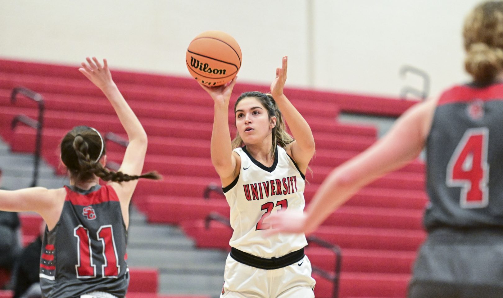 Uhs Basketball Standout Ella Simpson Commits To University Of Rio