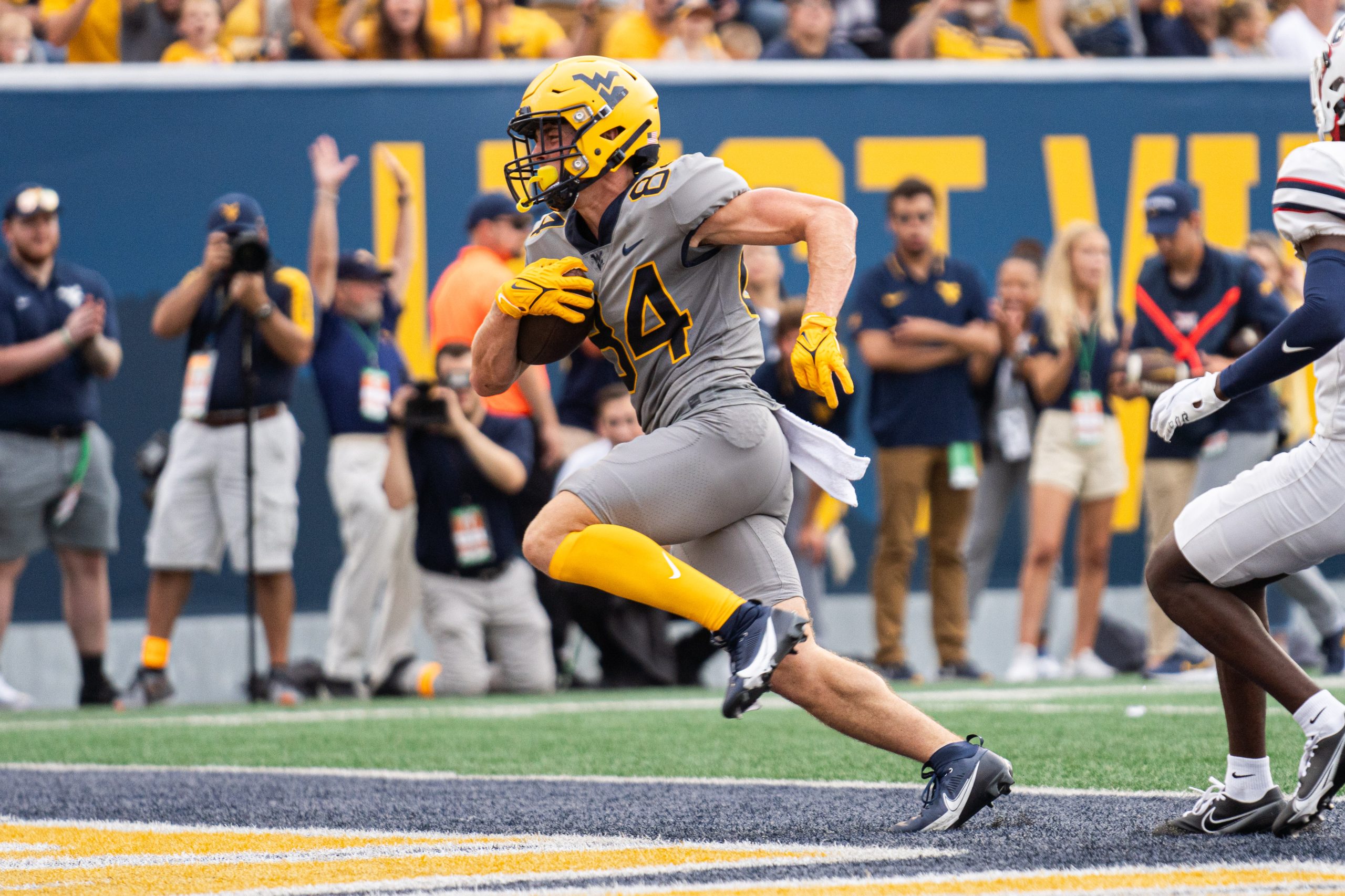 Avery Wilcox - Football - West Virginia University Athletics